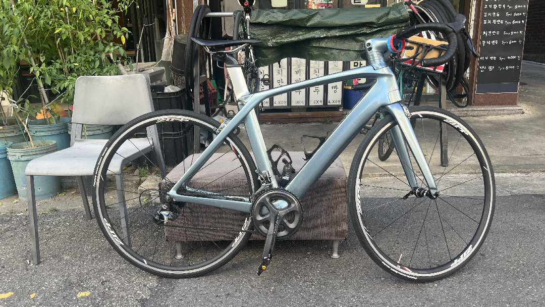 Trek Madone 7 Series (울테그라11단) · 사진 2