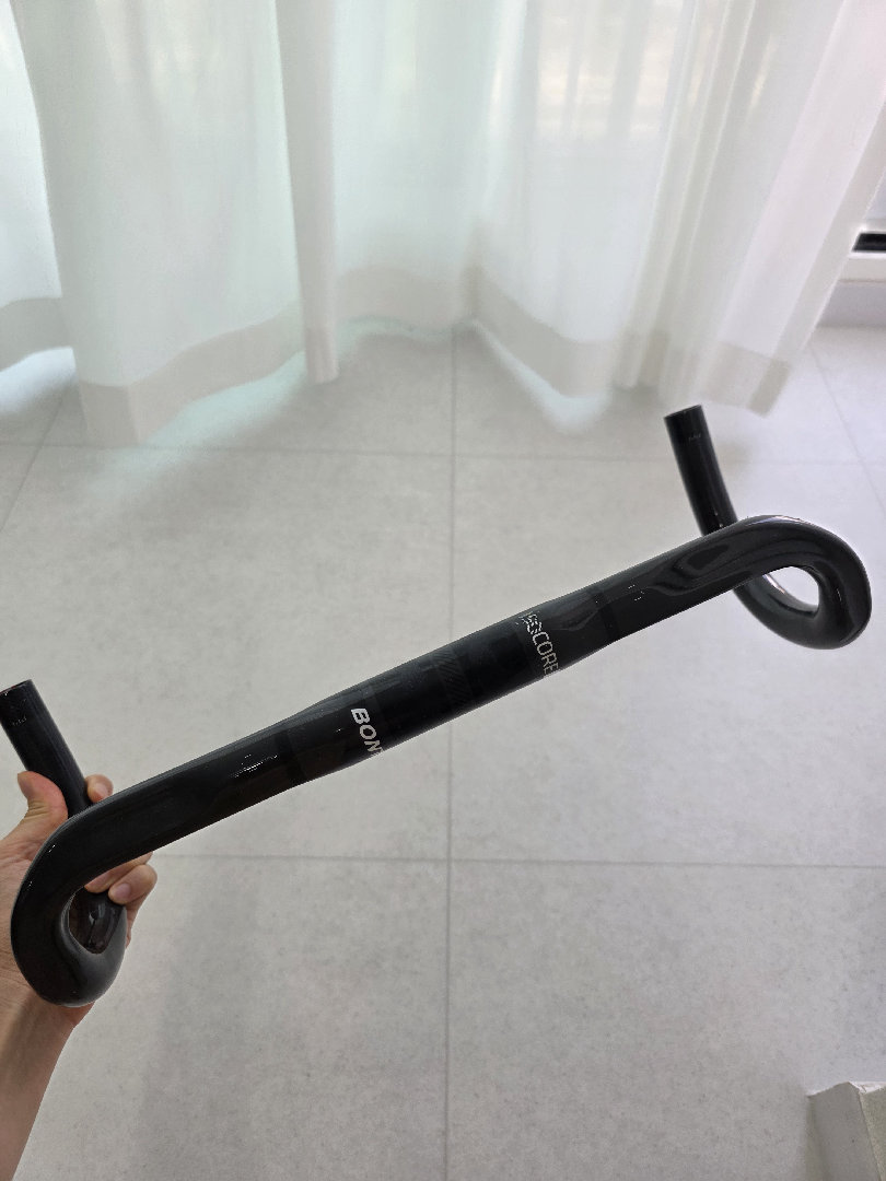 본트레거 카본 iso core pro 핸들바 40cm판매합니다 · 사진 1