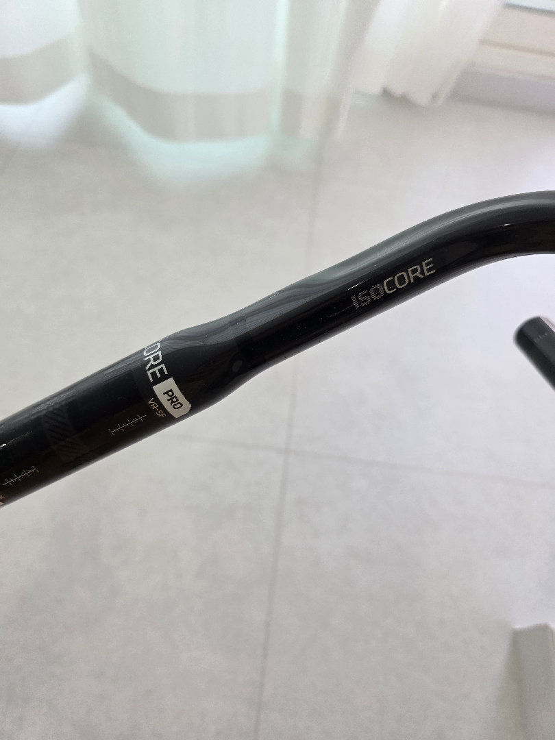 본트레거 카본 iso core pro 핸들바 40cm판매합니다 · 사진 2